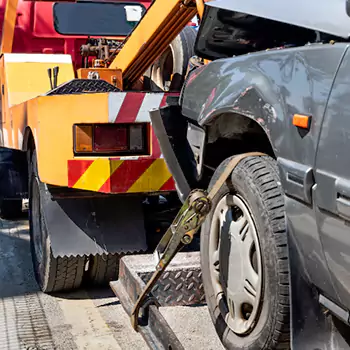 Wheel Lift Tow Truck in Brooklyn, NY